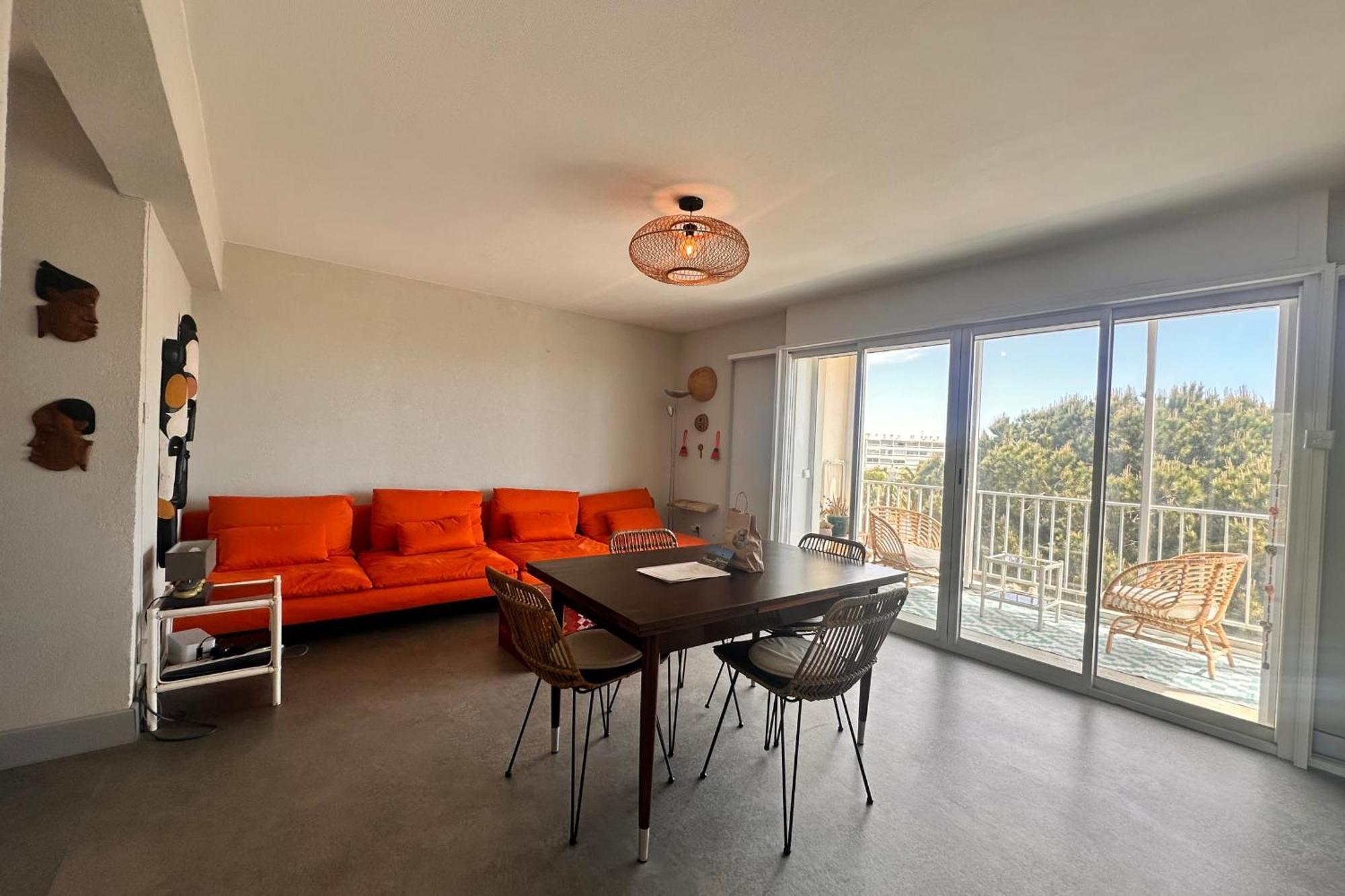 Le Neptune Appartement T2 Tout Confort Au Calme Et A Deux Pas De La Plage Le Grau-du-Roi Luaran gambar